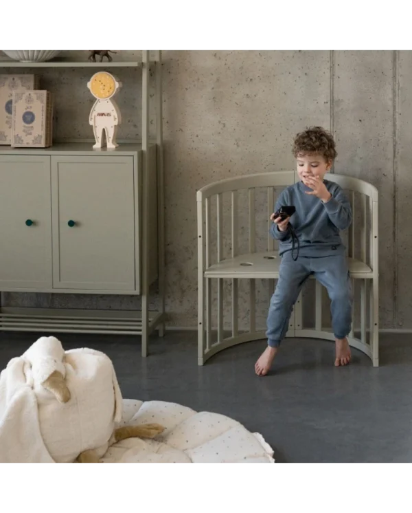 Ovali 7in1 daugiafunkcinė alyvuogių spalvos kūdikio lovytė