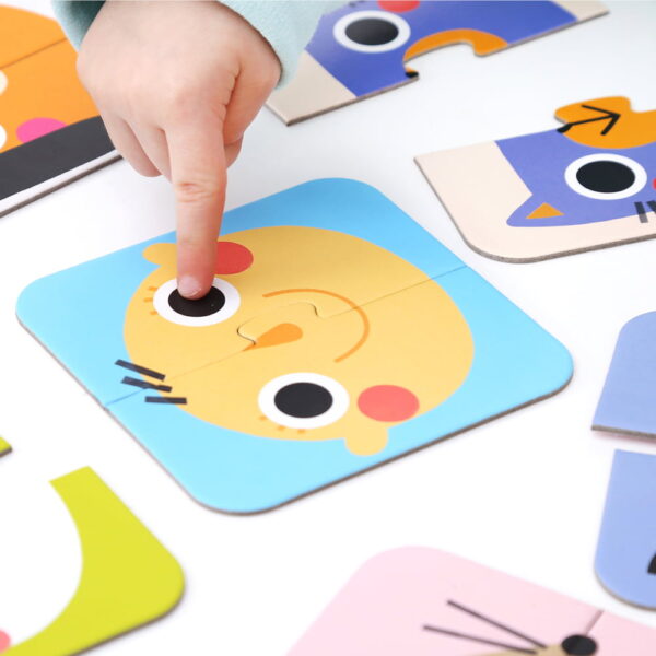 Dėlionės pusės kelionei. Veidai