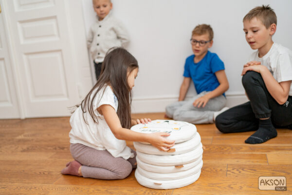 eng_pl_Poduszki-ekoskora-zestaw-ZWIERZATKA-AFIRMACJE-3-cm-6-szt-AKSON-38304_5 Eko odos pagalvėlių rinkinys „Gyvūnėliai afirmacijos“ 6 vnt.