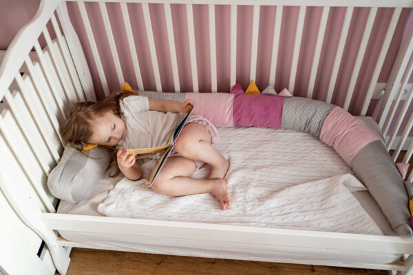 Dream Dragon migdukas ir lovytės apsaugėlė